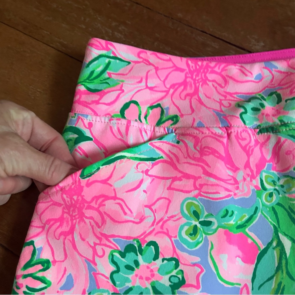 Lilly Pulitzer Luxeletic Floral Skirt/Skort - Picture 3 of 10